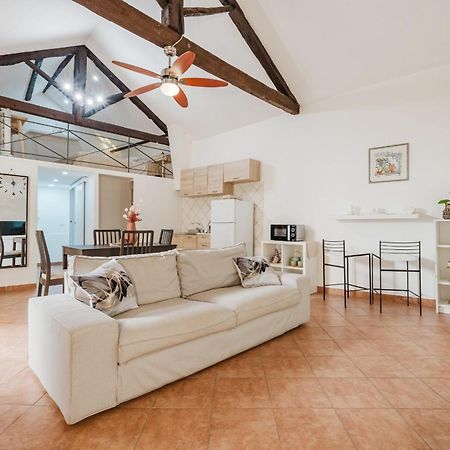 卡利亚里Loft In Manno别墅 外观 照片