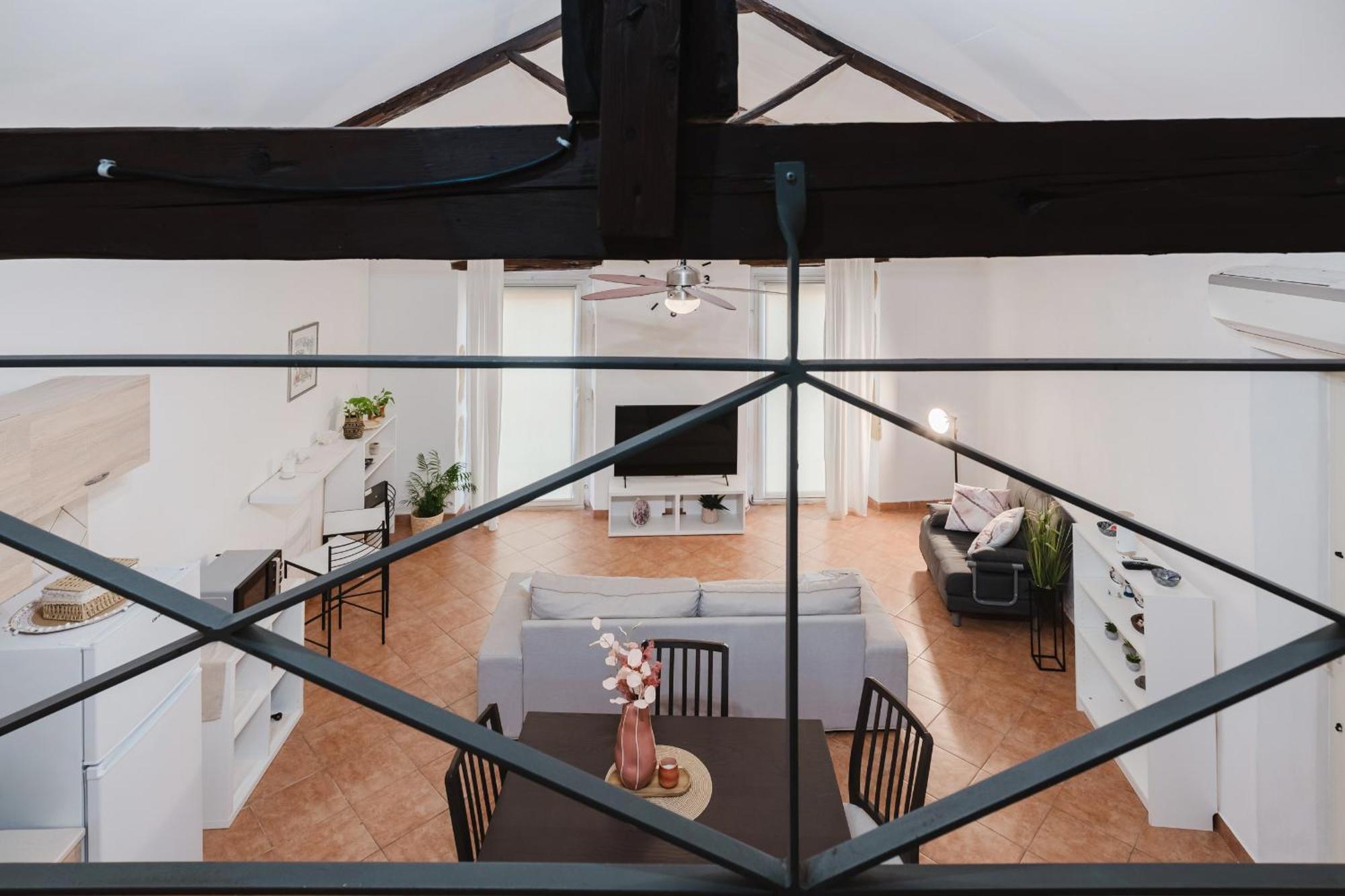 卡利亚里Loft In Manno别墅 外观 照片